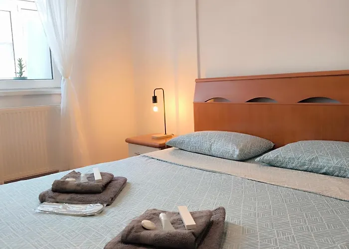 Old Town - Victoriei 5 *